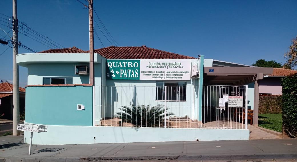 Cl\u00ednica \u2013 Quatro Patas